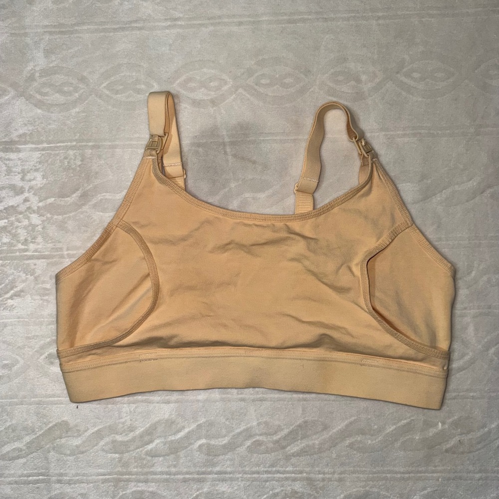 Momcozy hands-free pumping and nursing bra